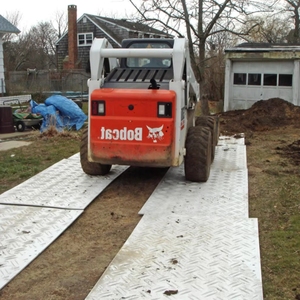 Tapete Antideslizante <span class=keywords><strong>de</strong></span> HDPE Reciclado para Caminos <span class=keywords><strong>de</strong></span> Acceso, Servicio <span class=keywords><strong>de</strong></span> Corte, Grado Alimenticio, Uso en Campos Petroleros y Minería - Product Image 2