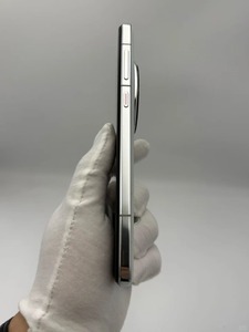 Venta al Por Mayor de Teléfonos Móviles HONOR Magic7 Pro Originales Desbloqueados, Usados, 99% Nuevos, con Excelente Batería, 5G, de Segunda Mano - Product Image 2