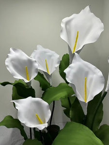 Fleur <span class=keywords><strong>de</strong></span> Calla géante en EVA personnalisée, étanche, pour décoration extérieure et arrière-plan d'événements – Vente chaude directe usine - Product Image 5