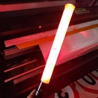 Bâton lumineux LED clignotant de haute qualité 54 cm, bâton de signalisation routière, haute visibilité, sécurité routière, baguette lumineuse pour la sécurité routière