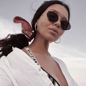 Nuevas gafas Retro Polygon Anteojos Marco pequeño Mujeres Sombras Gafas sin montura Venta al por mayor Logotipo personalizado Gafas de Sol de doble puente - Product Image 2