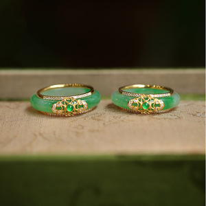 Anelli <span class=keywords><strong>di</strong></span> <span class=keywords><strong>giada</strong></span> naturale placcati in oro da donna da uomo con <span class=keywords><strong>anello</strong></span> <span class=keywords><strong>di</strong></span> <span class=keywords><strong>giada</strong></span> gioielli in <span class=keywords><strong>giada</strong></span> bianca coppia anelli per regali - Product Image 2