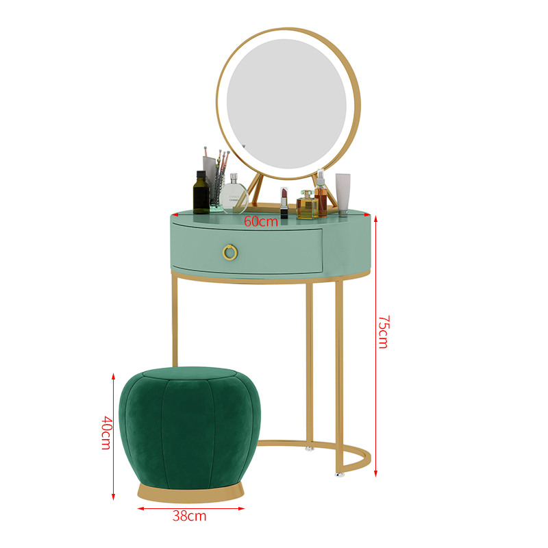 Table vert paon diamètre 60cm, miroir LED, chaise citrouille.