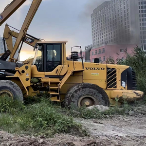 Chargeuse d'occasion VOLVO L180F Prix avantageux Excellentes performances Chargeuse d'occasion VOLVO à vendre - Product Image 1
