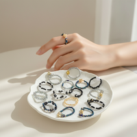 Bracelet artisanal pour femme, style bohème européen, en plastique multicouche, perles lucite, or, noir, blanc, irrégulier, vente en gros