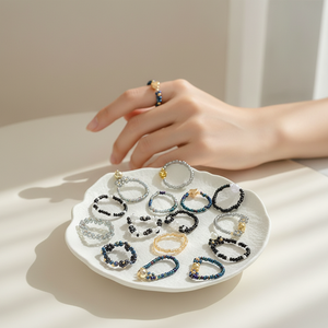 Pulseira Feminina Artesanal DIY de Plástico Multicamadas com Contas de Lucite, Estilo Boêmio Europeu, Dourada, Preta e Branca, Atacado - Product Image 6