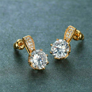 Orecchini a lobo classici in oro 18 carati con cristalli rotondi incastonati a griffe per donna, gioielli da matrimonio - Product Image 6