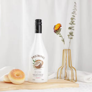 <span class=keywords><strong>Liqueur</strong></span> <span class=keywords><strong>de</strong></span> rhum à la noix <span class=keywords><strong>de</strong></span> <span class=keywords><strong>coco</strong></span> 21% ABV 700ML Bouteille crémeuse riche Commerce transfrontalier Achat en gros B2B Personnalisation d'entreprise - Product Image 1