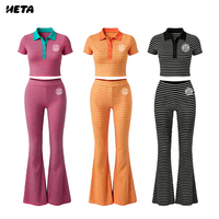 Ensemble assorti décontracté sportswear à col polo rayé et manches courtes avec pantalon long, personnalisable avec logo, idéal pour l'automne