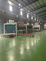 Machine de fabrication de panneaux de particules en MDF/HDF avec pressage à chaud de papier décoratif en mélamine, prête à être livrée et fournie directement par l'usine.