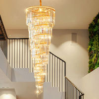Suspension de décoration pour hôtel lustre en cristal extra large et longue spirale luxe pour Villa Stair