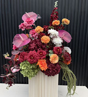 Composition florale artificielle personnalisée PPS, boule florale bordeaux, idéale pour la décoration de table de mariage et d'événements – Meilleure vente