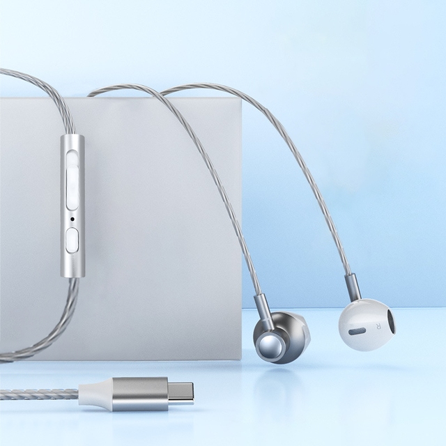 Type C Earbuds HiFi Stereo Wired Earphones with Microphone Intelligent Line Control High-definition Call