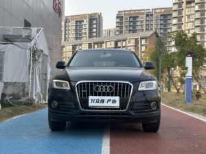 Audi <span class=keywords><strong>Q5</strong></span> 40TFSI Quattro Premium 2016 avec toit ouvrant panoramique, voitures bien entretenues pour l'Afrique/Moyen-Orient - Product Image 2
