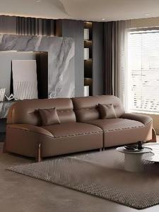 Sofá Moderno Minimalista de Tela de Tres Plazas con Brazos Acolchados, Patas de Madera y Respaldo Ajustado, Mueble Tapizado para Sala de Estar - Product Image 2