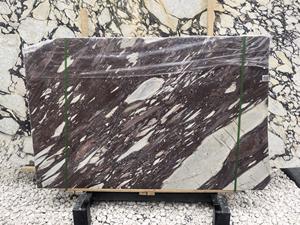 Dalles de carrelage en porcelaine effet marbre Calacatta Viola pour crédence de cuisine et revêtement mural pour hôtels, provenance Italie - Product Image 6