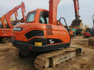 Excavadora de cadenas usada Doosan DX80 original de 8 toneladas en excelentes condiciones de funcionamiento y buen rendimiento, a la venta a bajo precio. - Product Image 2
