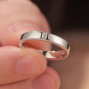 Anelli in Moissanite Taglio Smeraldo Vvs D Gra, Gioielli Minimalisti in Argento Sterling 925 Placcato Oro Bianco Antiossidante per Coppie - Product Image 3