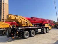 Vente directe, grue montée sur camion d'occasion 2021, 95% neuve, STC500C 50T 44m, moteur Hengli, flèche télescopique à 5 sections, haute efficacité, en stock