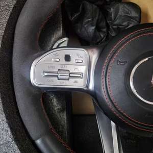 Volante de Cuero Personalizado para Benz AMG <span class=keywords><strong>CLA</strong></span> GLC GLB GLS GLE C63 E63 E300 W205 W213 W214 W222 W223, Accesorios Interiores para Automóvil - Product Image 2