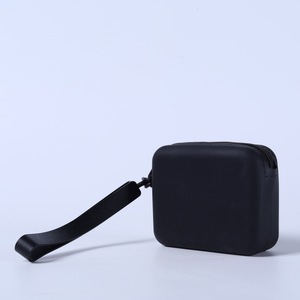 Sac de rangement multifonctionnel en silicone grande capacité, étanche, avec fermeture éclair, poignée souple, pour monnaie et nourriture pour chien, avec logo sérigraphié, vente en gros - Product Image 5