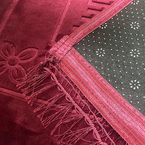 Epaissir souple premium antiderapant musulman tapis de priere avec franges pour le culte de la famille - Product Image 3