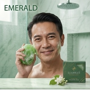 Savon Solide Émeraude Navasukhon – Savon Gemme Hydratant pour le Corps et le Visage, Adapté à Tous Types de Peau - Product Image 4