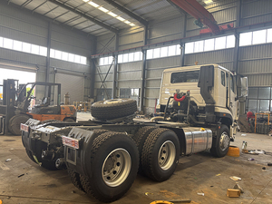 Тягач <span class=keywords><strong>SINOTRUK</strong></span> HOWO NX <span class=keywords><strong>6x4</strong></span> 430 л.с. для тяжелых перевозок - Product Image 3