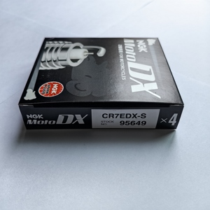 หัวเทียนแท้ NGK รุ่น 95649 CR7EDX-S สำหรับรถมอเตอร์ไซค์ยามาฮ่า <span class=keywords><strong>VOX</strong></span> (กล่อง) (XF50/D), เกียร์/เกียร์ใหม่ (BX50) 50 ซีซี - Product Image 2