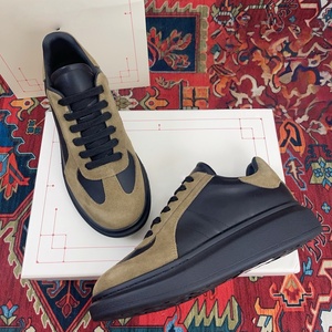 Zapatos Deportivos Casuales Unisex, Diseño Original de Diseñadores, Hechos a Mano, con Forro de Malla Transpirable y Cuero, Estilo Urbano - Product Image 3