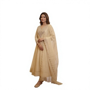 Costume Anarkali en coton beige pour femmes avec col brodé, longueur au sol, coupe ample, tenue traditionnelle indienne pour mariage - Product Image 1
