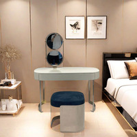Coiffeuse italienne de designer en bois massif avec miroir sur pied Mobilier d'hôtel de style moderne pour appartement Chambre à coucher principale