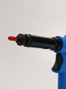 Pistolet à rivets pneumatique LM-90611K pour un verrouillage efficace, des économies de temps et de main-d'œuvre, utilisé dans les lignes de production automobile - Product Image 3