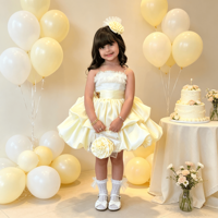 Jupe bouffante en satin à volants en tulle pour filles avec boucle dorée à la taille et bandeau fleuri assorti – Costume de princesse pour fête d'anniversaire