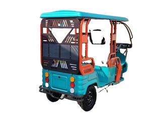 Triciclo Eléctrico de 3 Ruedas para Pasajeros con Techo ABS, 4 Asientos, Motor de 48/60 V y 1000 W, Alcance de 100 km - Product Image 3