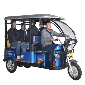 Nuovo stile 4 seggiolino per adulti filippino Bajaj Tuk Tuk Taxi a tre ruote con tetto passeggero triciclo India risciò elettrico