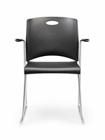 Chaise de conférence empilable moderne avec accoudoirs et base chromée pour écoles, dortoirs, salles d'étude, salles de classe, réunions et formations