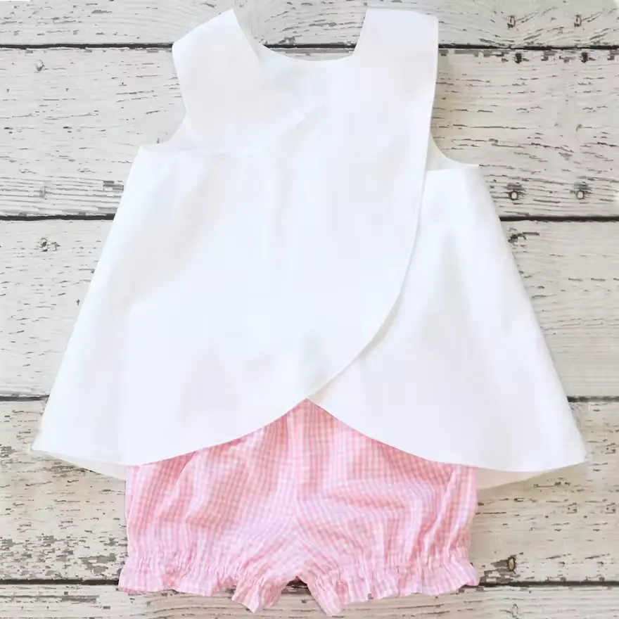 Personalized baby girl summer outfit two piece set kids girl woven white shirts and gingham ruffle shorts clothing set