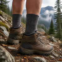 Chaussettes de randonnée épaisses en gros avec logo personnalisé OEM, chaussettes de trekking d'extérieur rembourrées, soutien de la voûte plantaire renforcé, pour hommes et femmes, en vrac