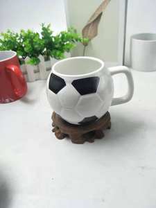 Tasse en céramique de Football de haute qualité, en porcelaine personnalisée de 400ML, vente en gros - Product Image 3
