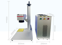 Cette machine de marquage laser CO2 de type split est disponible en plusieurs niveaux de puissance et convient au cuir, au bois et à l'acrylique.