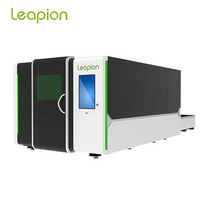 Leapion 3000w LF-3015PE Clos fibre laser machine de découpe pour le fer en acier inoxydable en acier au carbone de coupe de commande numérique par ordinateur