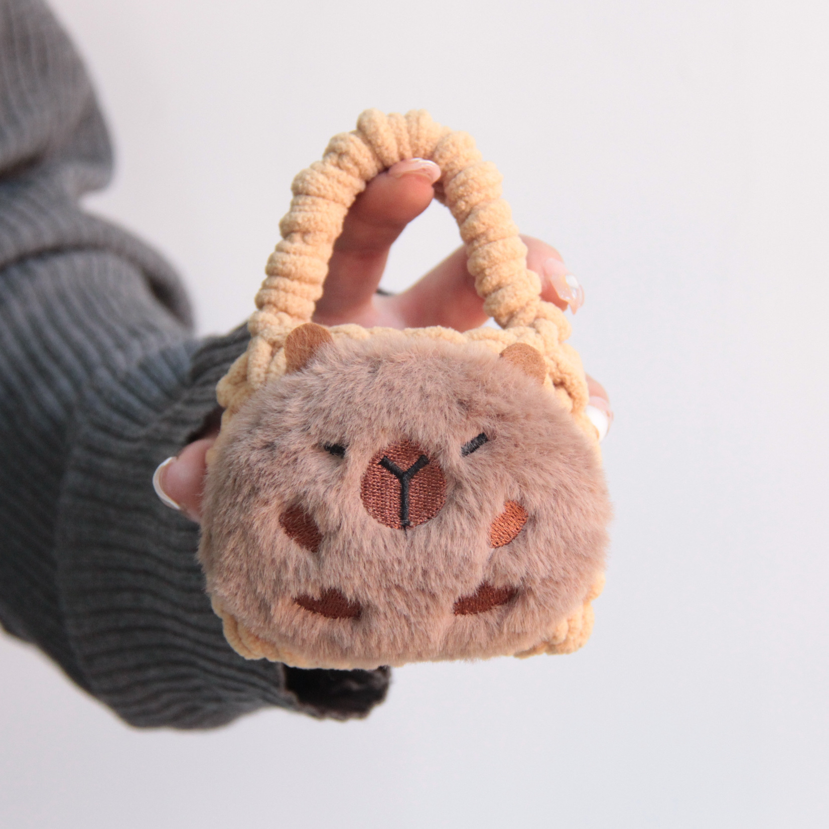 Borsa grande in maglia marrone/kapibala-118 cm