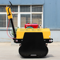 Mini rouleau de route 1 tonne à pied derrière compacteur vibrant essence diesel double tambour pour asphalte