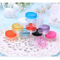 Bon marché 3ml 5ml 3g 5g Petit pot de crème rond transparent Pot en plastique Mini récipient transparent pour échantillons cosmétiques avec couvercles en stock
