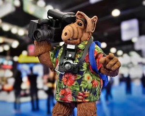 Figura de Acción NECA Alf <span class=keywords><strong>2023</strong></span> Exclusiva, Forma de Vida Alienígena, Ultimate Cosmic Con, 7 Pulgadas - Product Image 6