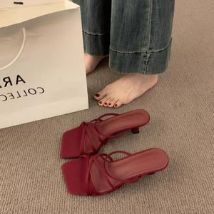 รองเท้าส้นเตี้ยแบบสวมสไตล์ฝรั่งเศสใหม่ประจำฤดูร้อน-ฤดูใบไม้ร่วงปี 2026 รุ่น Mary Jane แบบเรโทรสไตล์อังกฤษ พื้นหนา หนังแท้ ส้นบล็อก - Product Image 2