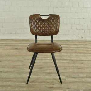 Chaise d'appoint moderne italienne avec dossier, fauteuil en cuir, pieds en métal industriel, chaise de salle à manger avec revêtement en cuir - Product Image 2