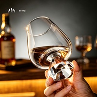 Bleifreier Kristallglas-Rotweingoblet mit Griff, dickem Boden, Premium-Qualität, 530 ml, elegantes Design für den Heimgebrauch und gehobene Restaurants.