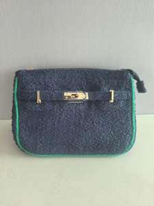 Sac à main en tissu éponge de luxe à faible MOQ, pochette en tissu éponge pour femme avec or ou argent, sac fourre-tout en tissu éponge personnalisé avec breloque - Product Image 3